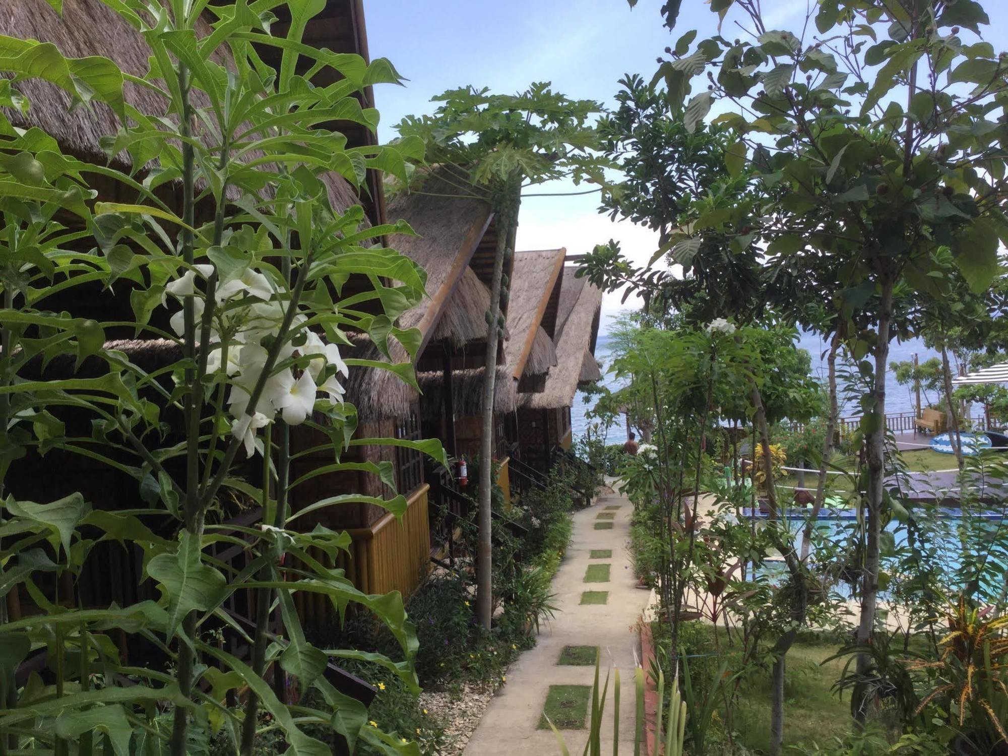 Villa De Gloria Tabalong Buitenkant foto